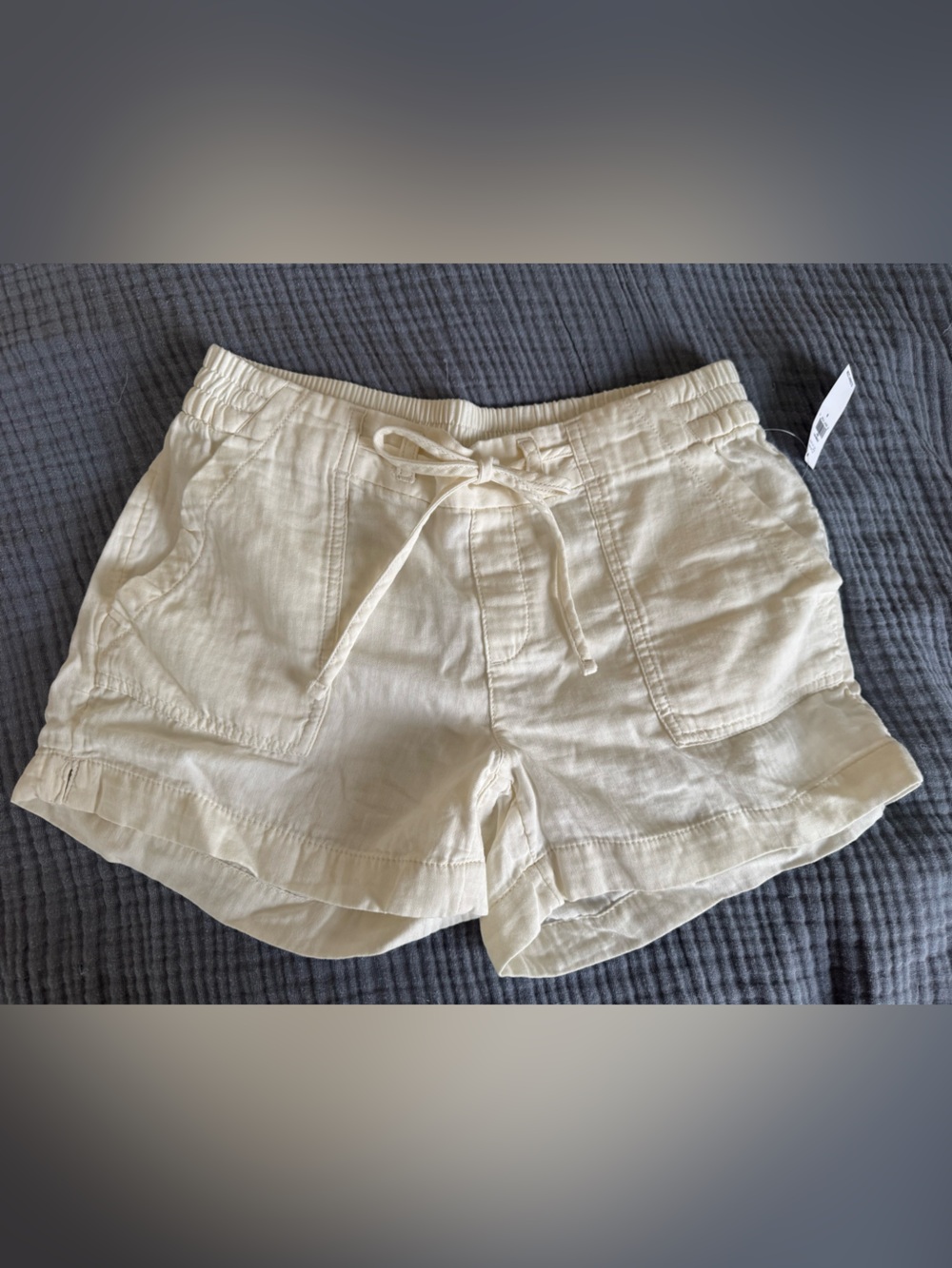 Old Navy Ivory Cotton Pull-On Shorts Size Small NWT